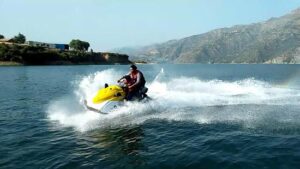 Best-Summer-Camps-Near-Delhi-jet-ski-Kanatal-Heights