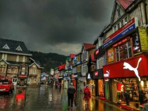 Mussoorie-Queen-of-Hills-must-visit-mall-road-kanatal-heights